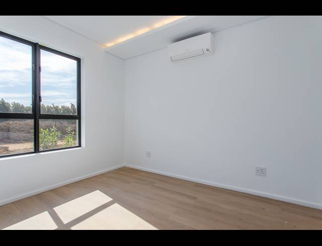 2 BEDROOM APARTMENT FOR SALE IN VAL DE VIE ESTATE